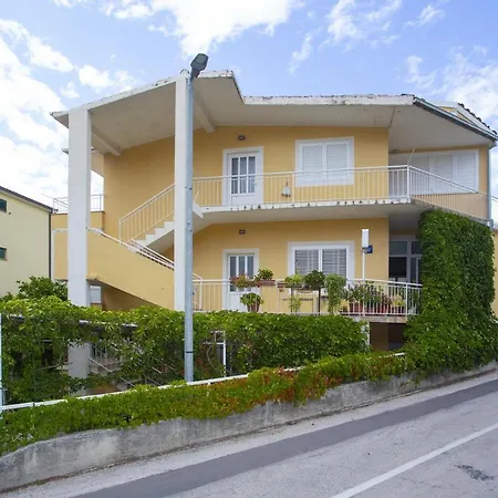 Apartment 12816a